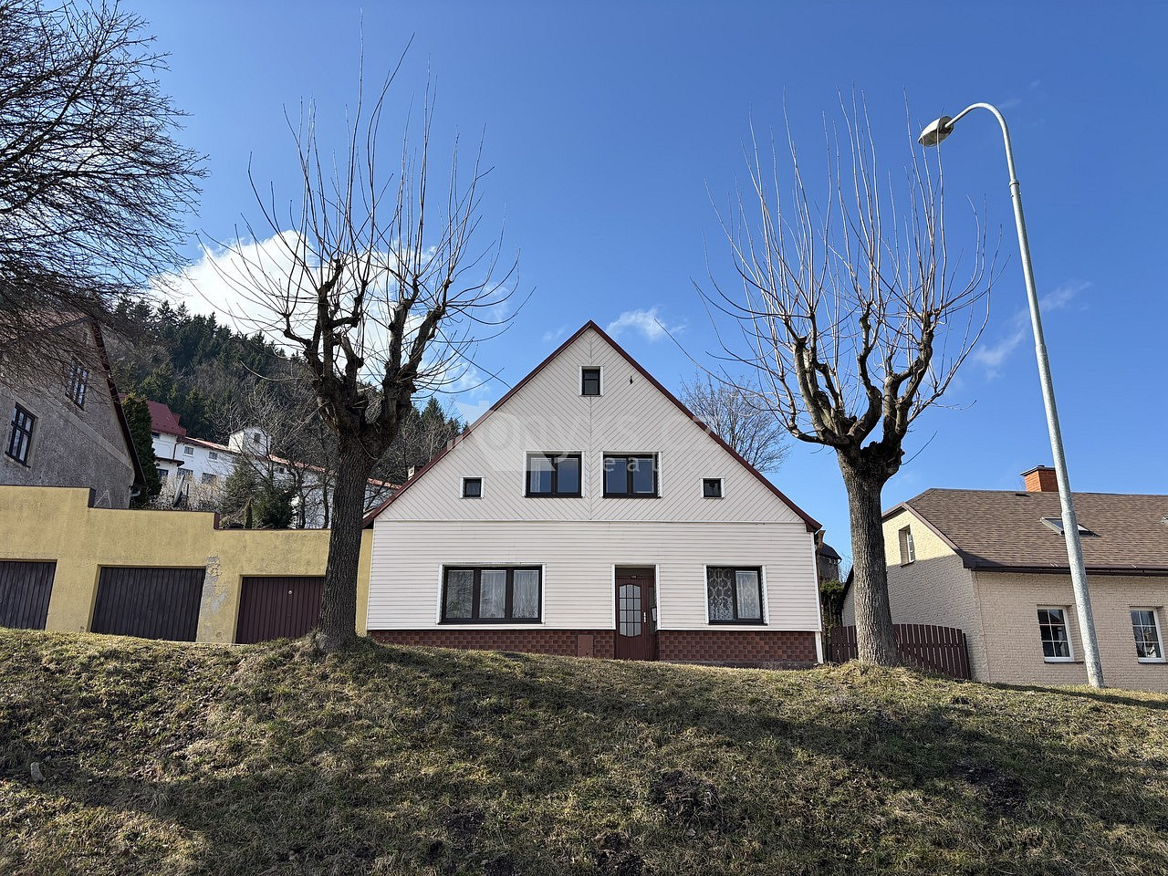Prodej domu 162 m² s pozemkem 1 077 m²