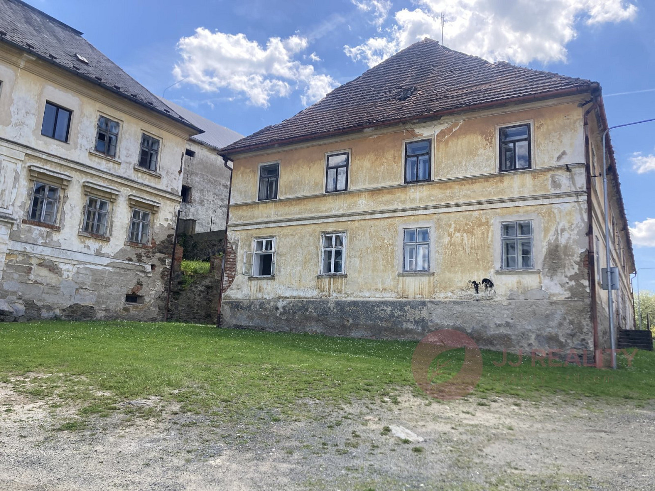 Prodej domu 950 m² s pozemkem 200 m² — photo 2