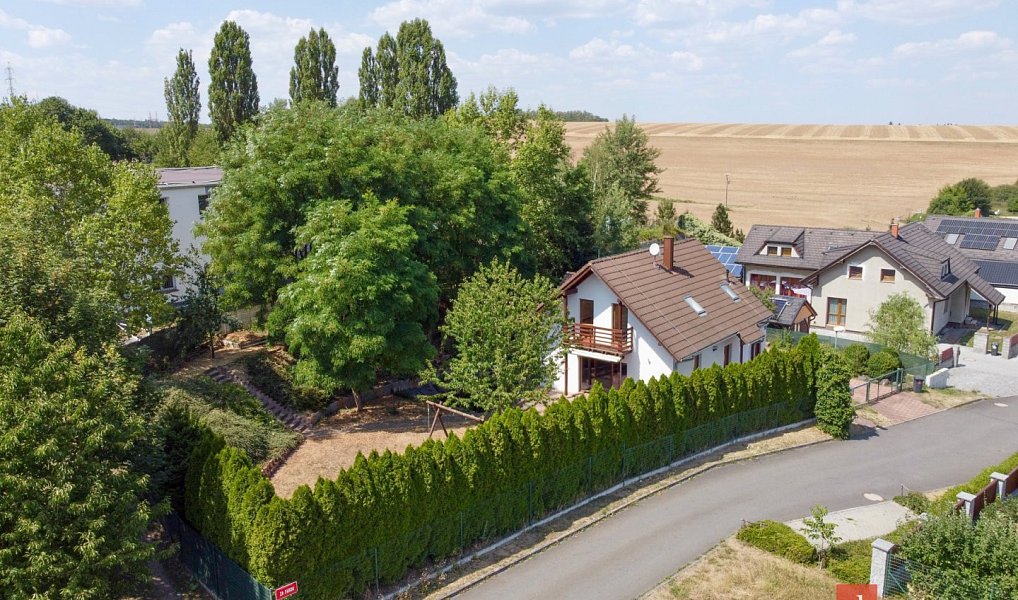 Prodej domu 130 m² s pozemkem 886 m², Dýšina – náhled fotky 4
