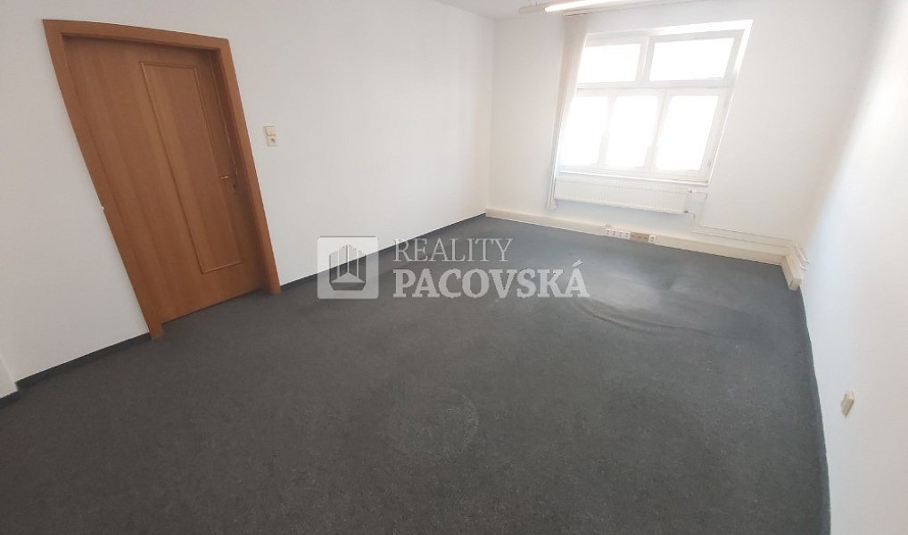 Pronájem kanceláře 54 m², Ústí nad Labem – náhled fotky 9