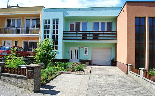 Pronájem domu 240 m² s pozemkem 118 m², Majakovského, Mikulov, okres Břeclav