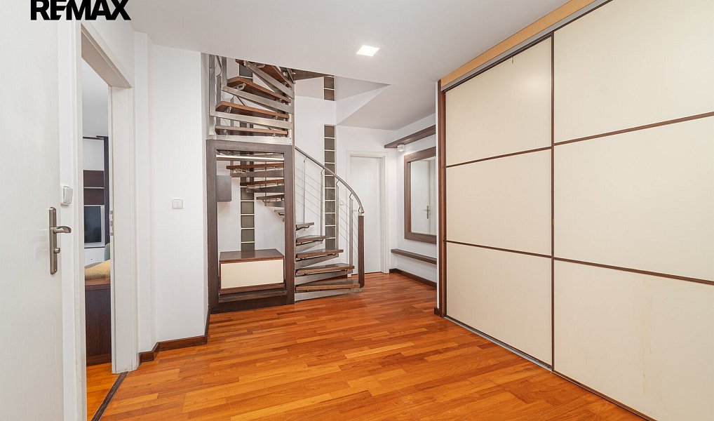 Prodej bytu 3+kk 107 m², Praha – náhled fotky 10