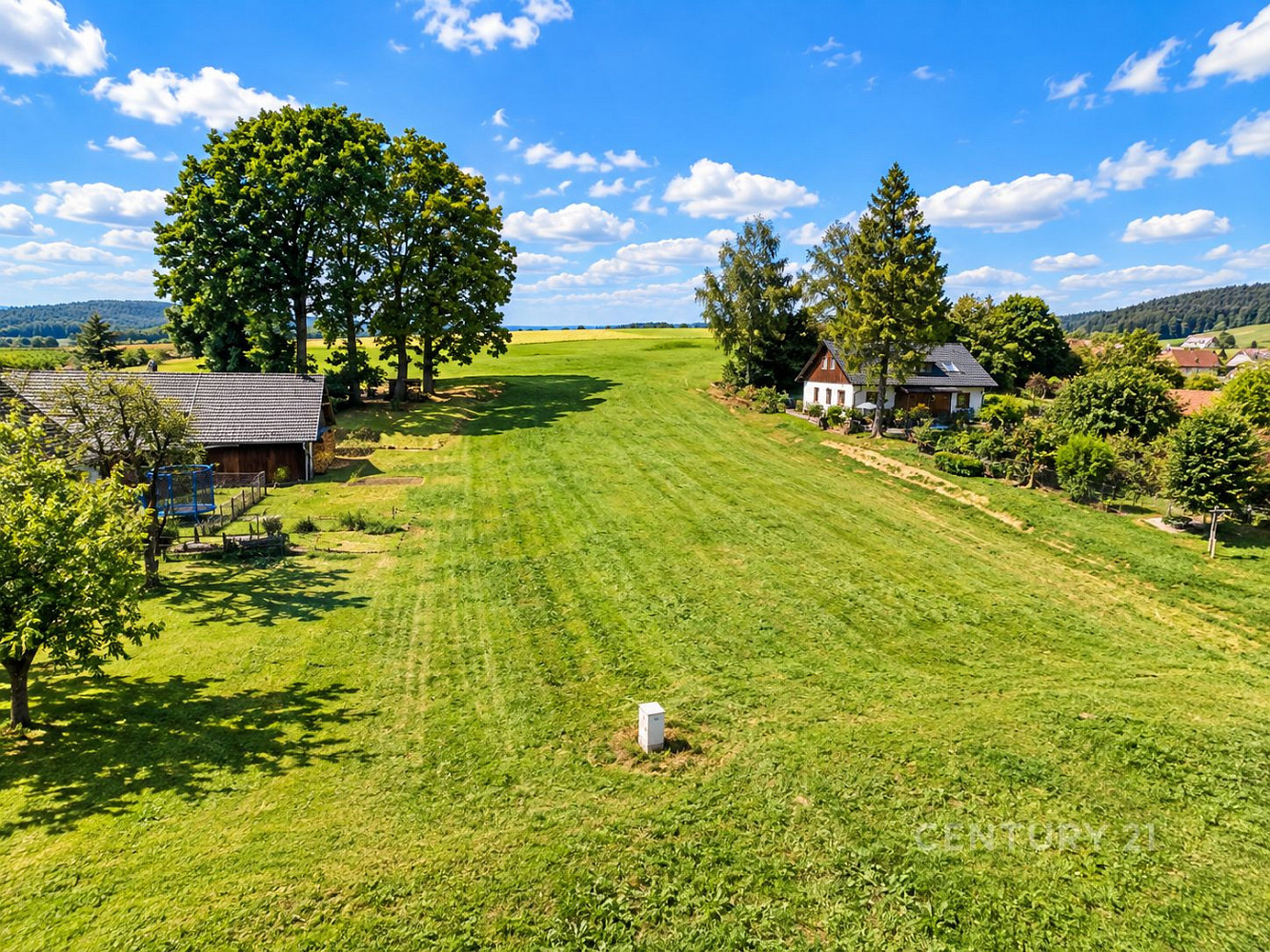 Prodej stavebního pozemku 1 832 m²