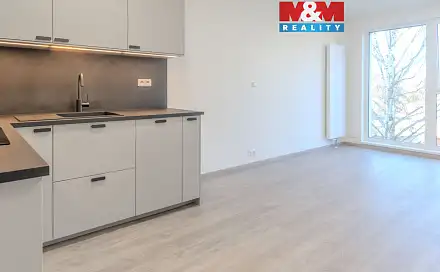 Prodej bytu 1+kk 34 m², Nad Stráněmi, Zlín
