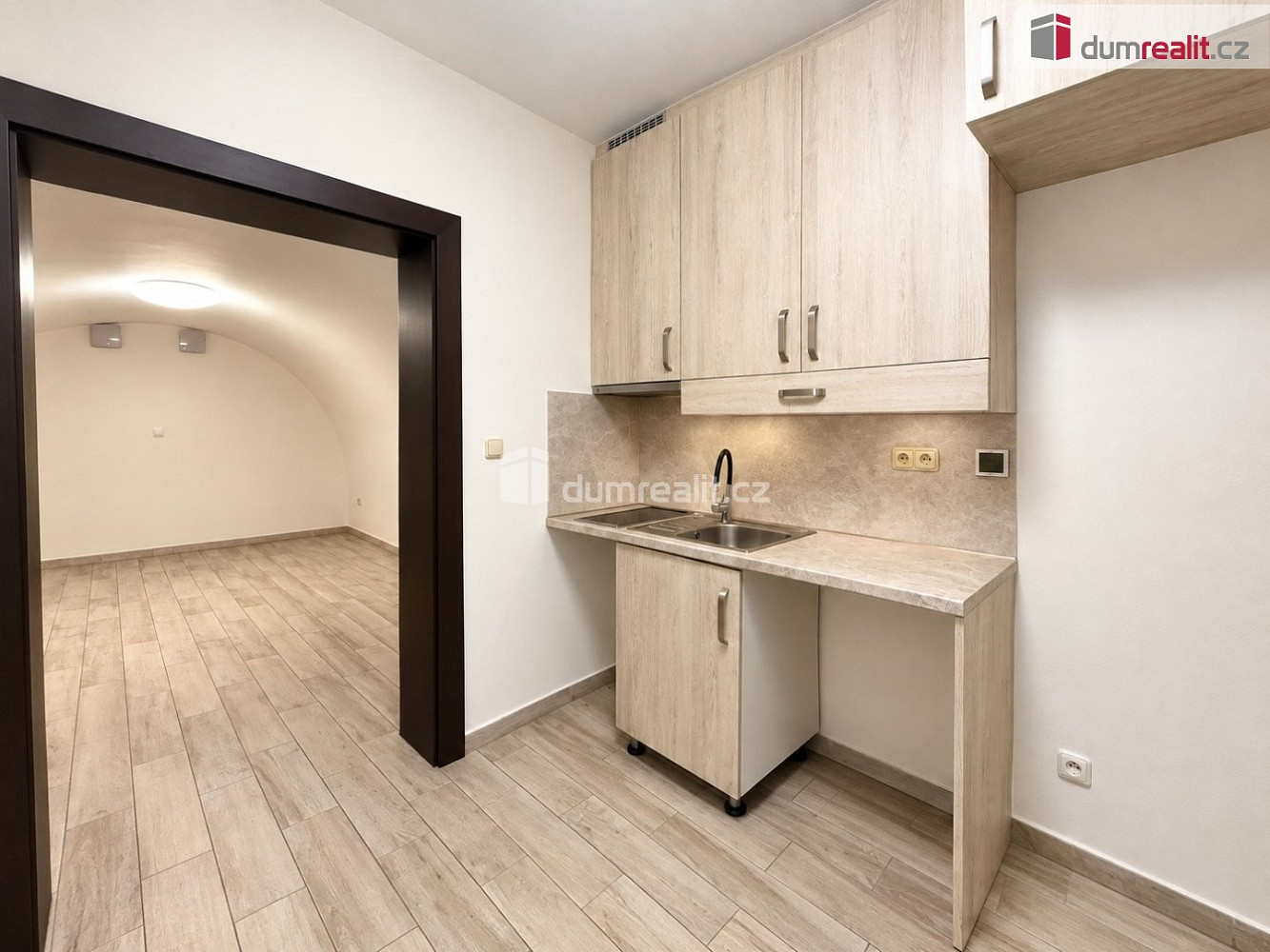Pronájem bytu 1+1 30 m² – fotografie 2