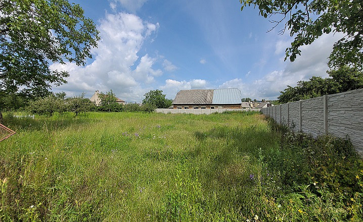 Prodej stavebního pozemku 1 890 m²