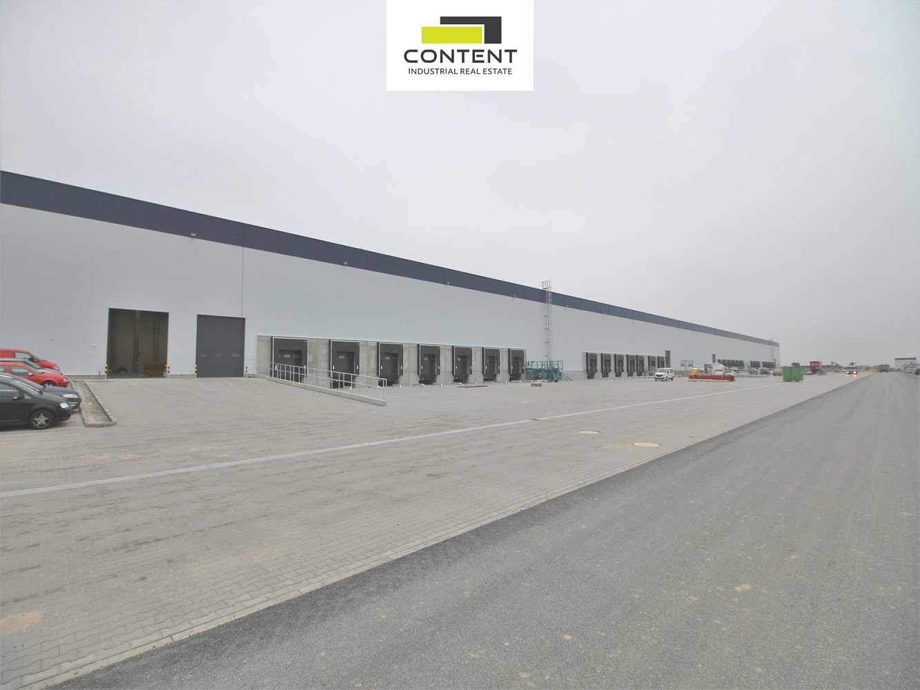 Pronájem výrobních prostor 11 700 m² – pohled 3