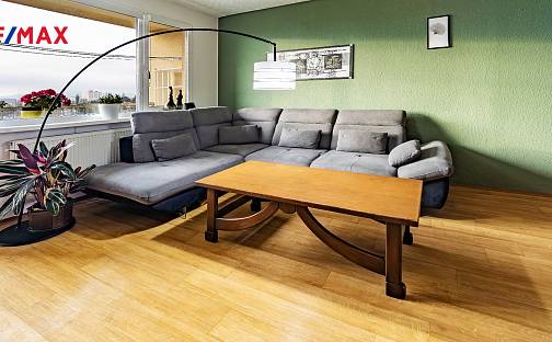 Prodej bytu 3+1 70 m², Bardějovská, Česká Lípa