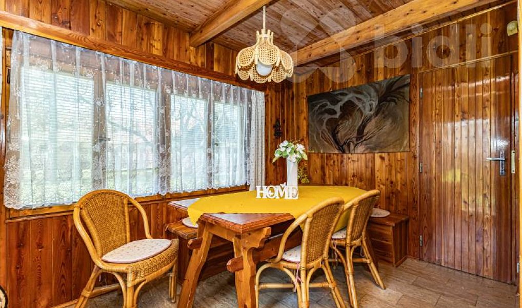 Prodej domu 97 m² s pozemkem 1 779 m², Straky – náhled fotky 15