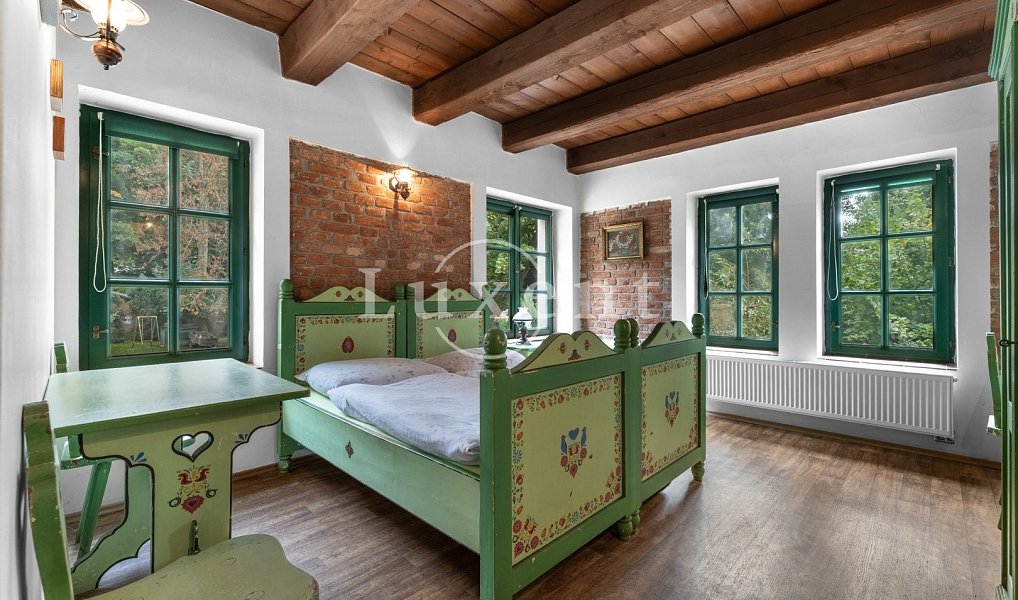 Prodej domu 1 700 m² s pozemkem 110 000 m², Stříbrná Skalice – náhled fotky 10