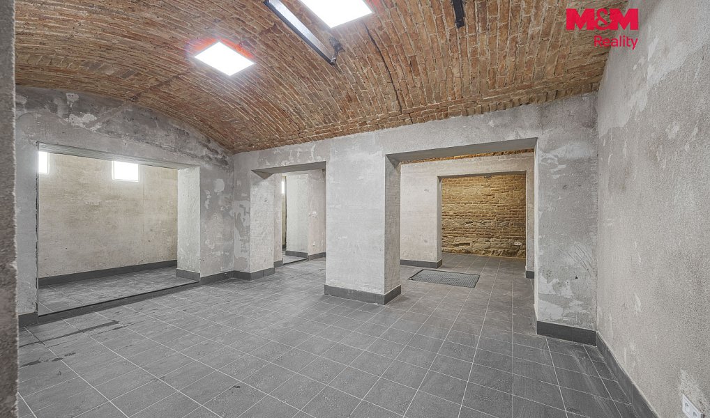 Prodej komerčního objektu (jiného typu) 110 m², Praha – náhled fotky 2