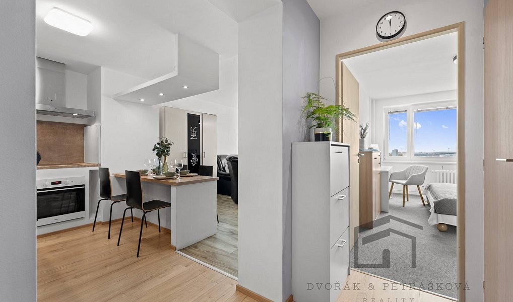 Prodej bytu 2+kk 52 m², Praha – náhled fotky 12