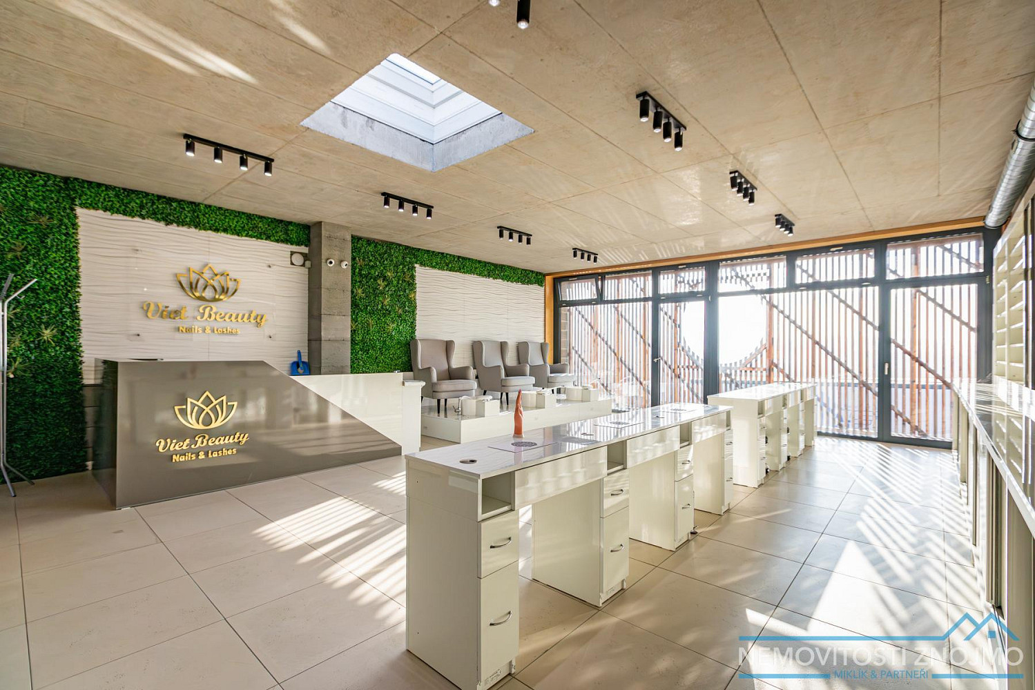 Pronájem obchodních prostor 72 m² – fotografie 2