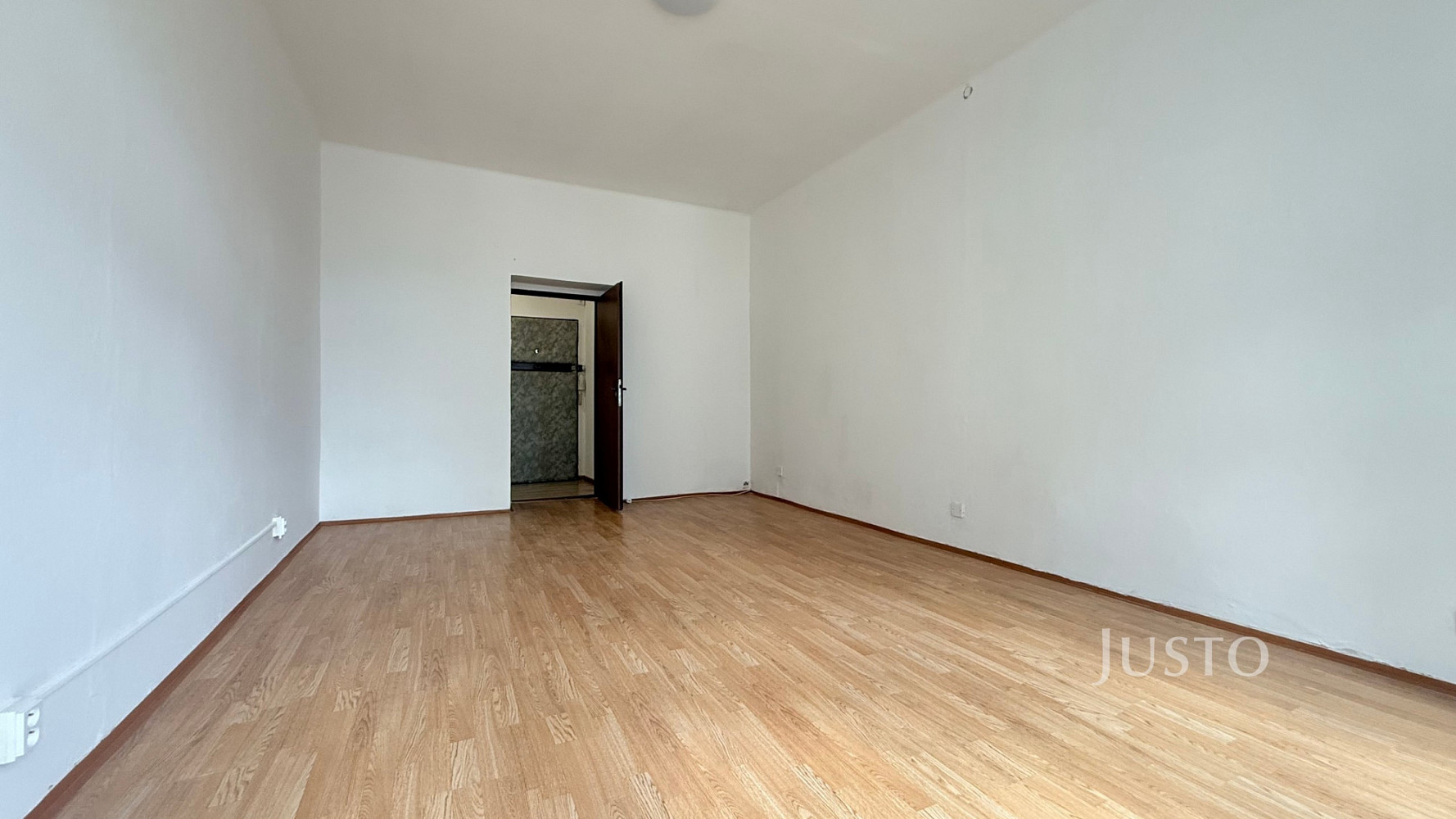 Pronájem bytu 2+1 80 m² – fotografie 4
