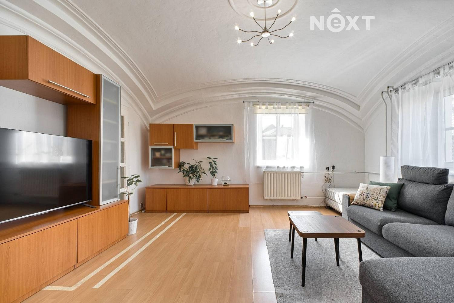 Prodej domu 221 m² s pozemkem 2 284 m²