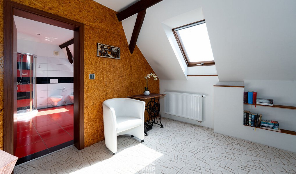 Prodej domu 238 m² s pozemkem 1 218 m², Malešovice – náhled fotky 22