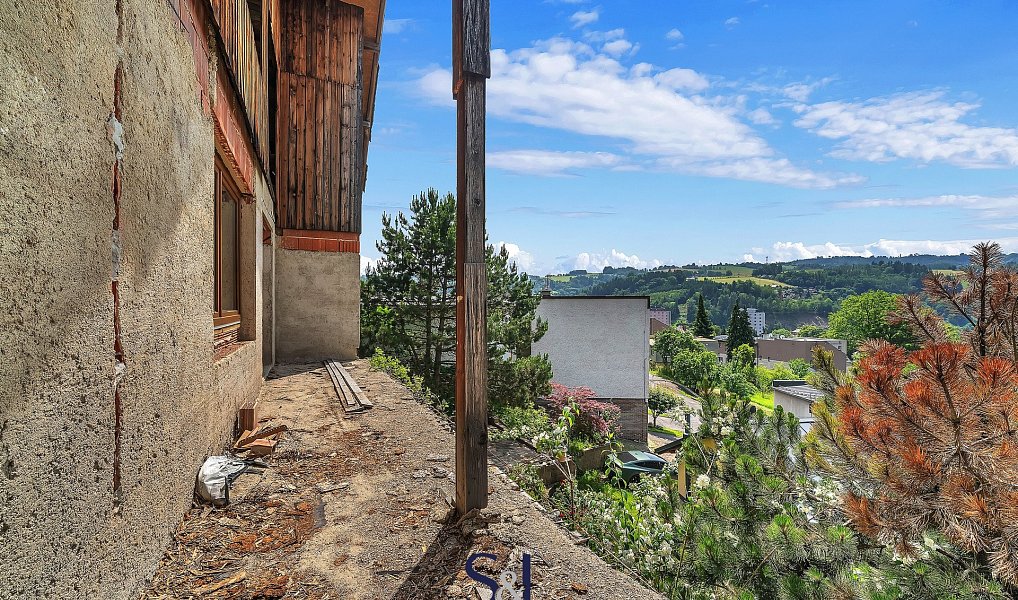 Prodej domu 528 m² s pozemkem 1 508 m², Železný Brod – náhled fotky 9