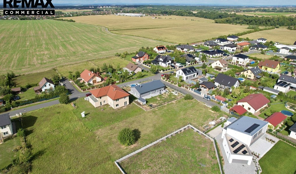 Prodej stavebního pozemku 1 551 m², Křenice – náhled fotky 8