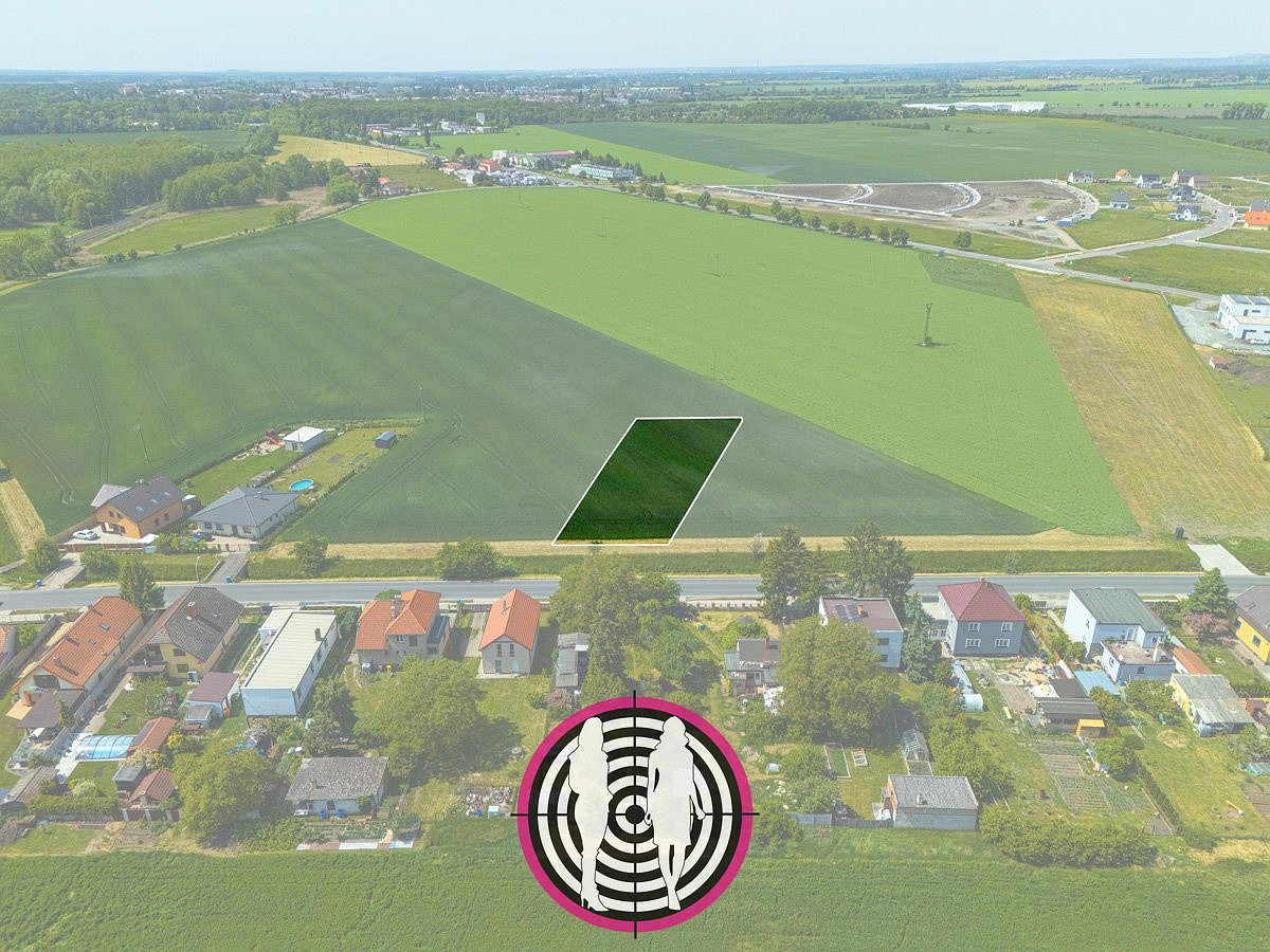 Prodej stavebního pozemku 1 511 m² – další