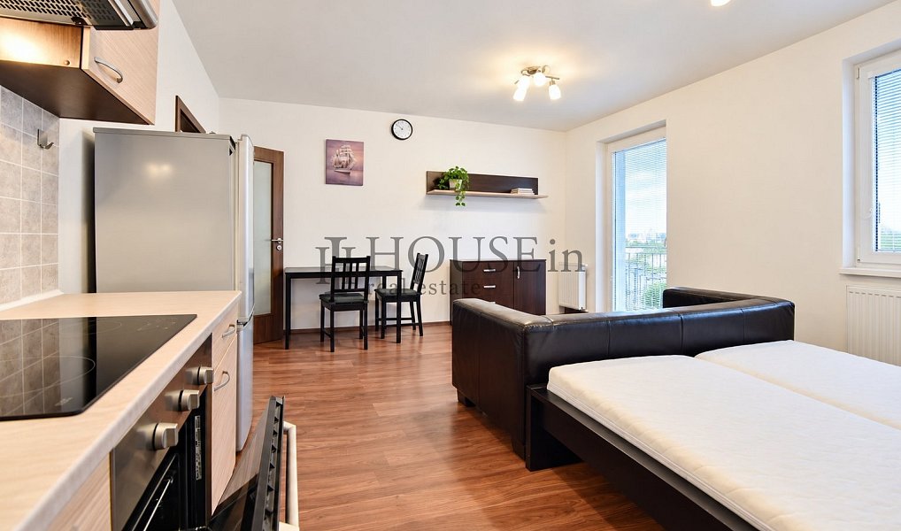 Prodej bytu 1+kk 32 m², Praha – náhled fotky 9
