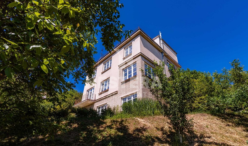 Prodej nájemního domu, činžáku 397 m², Praha – náhled fotky 8