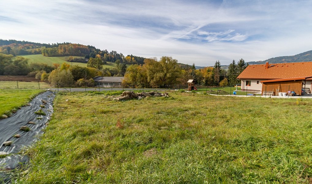 Prodej stavebního pozemku 839 m², Sušice – náhled fotky 4