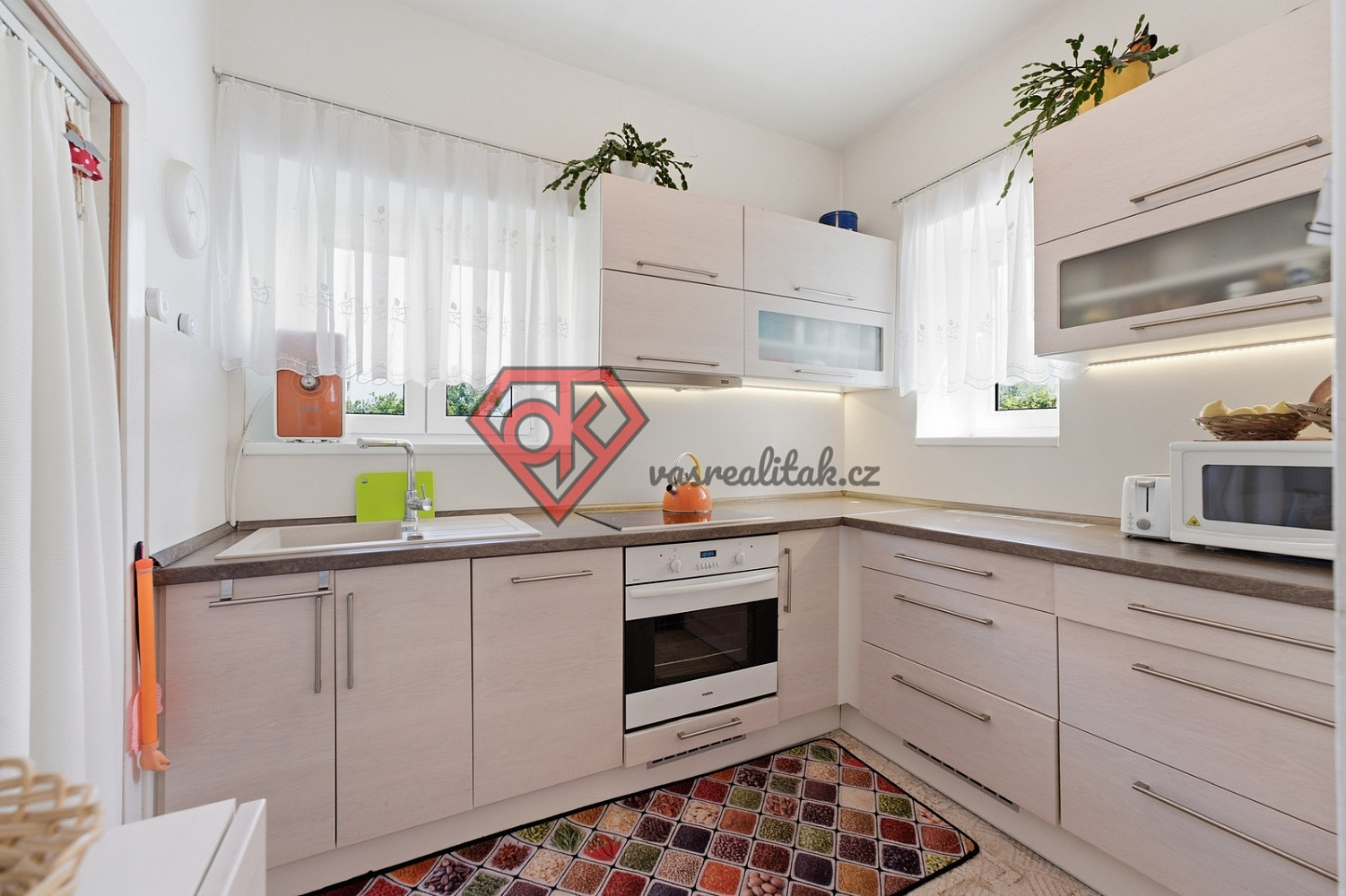 Prodej domu 196 m² s pozemkem 600 m² — photo 3