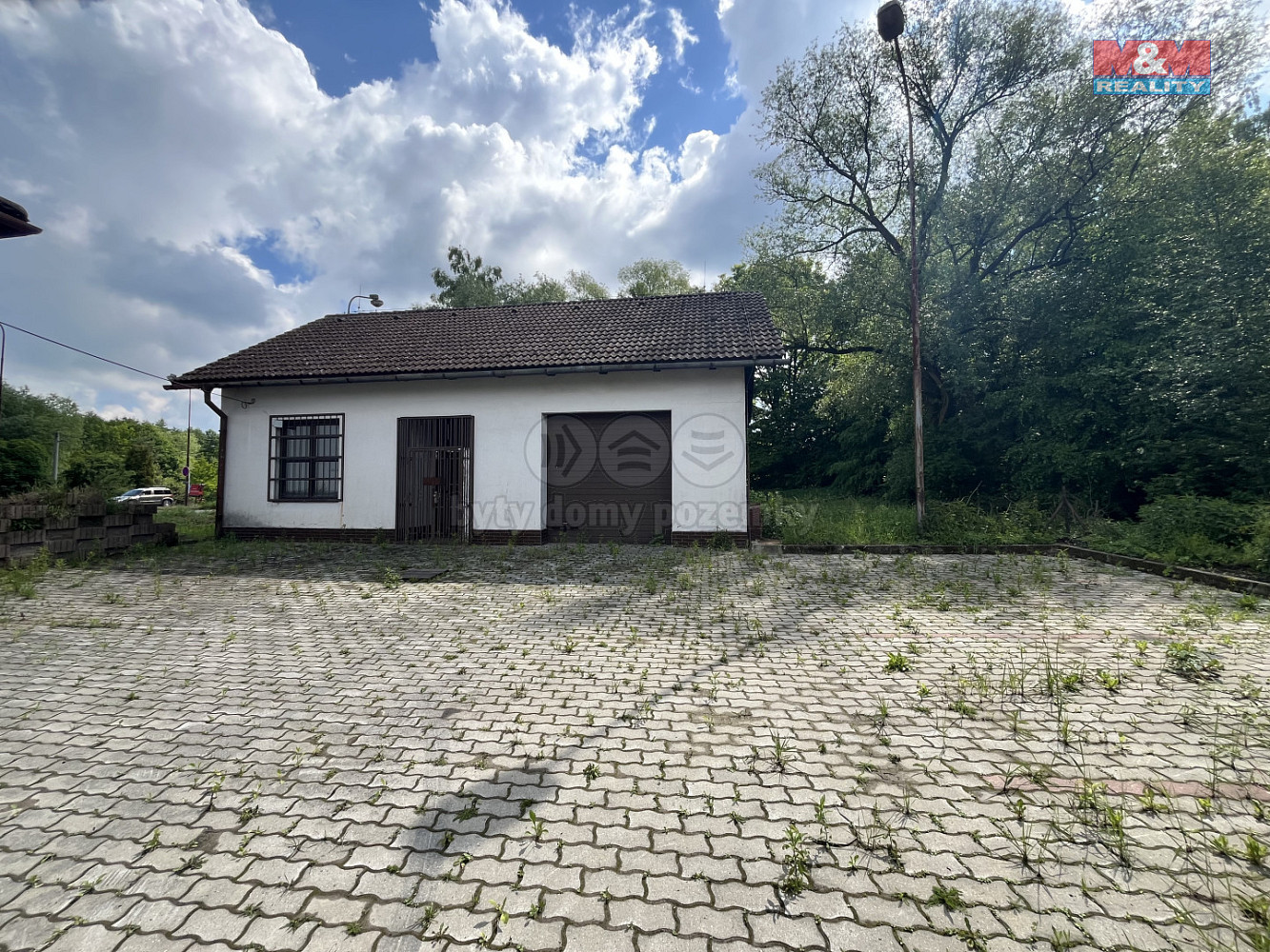 Prodej obchodních prostor 93 m²