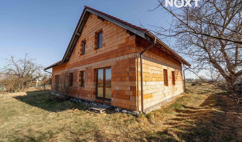 Prodej domu 252 m² s pozemkem 2 968 m², Smilovice – náhled fotky 8
