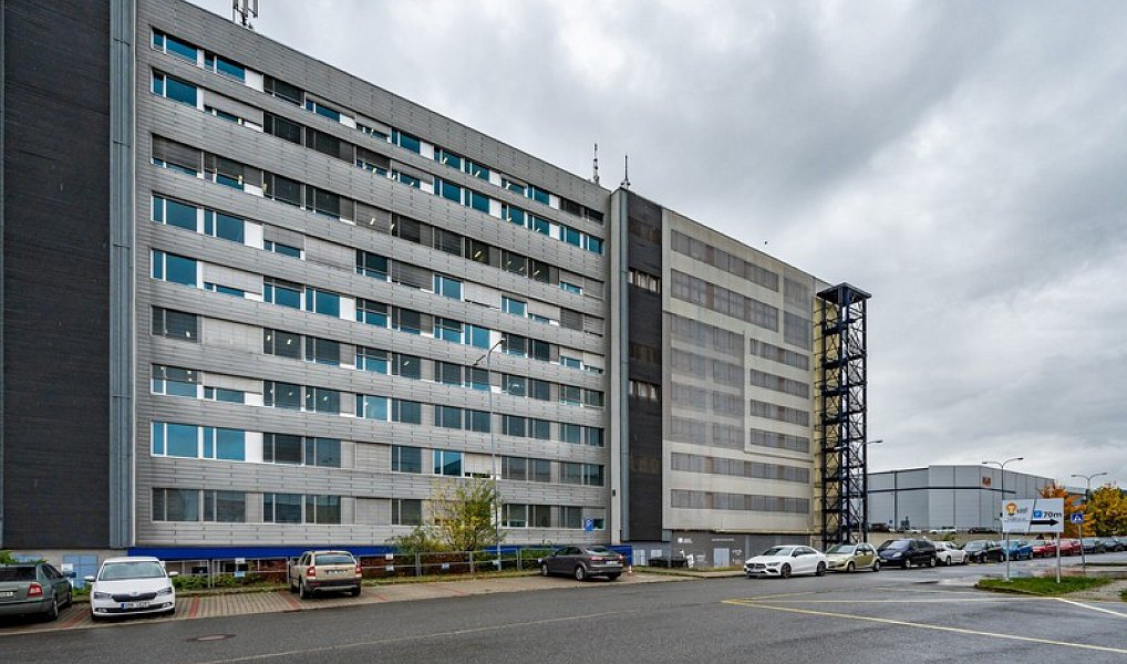 Pronájem kanceláře 90 m², Praha – náhled fotky 2
