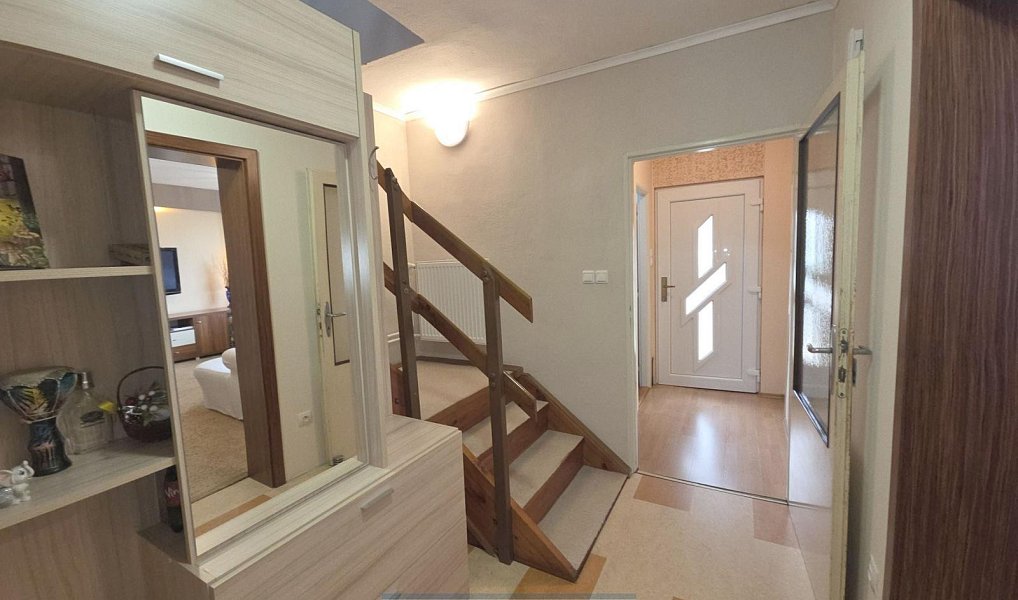 Prodej domu 160 m² s pozemkem 1 225 m², Bohušov – náhled fotky 12