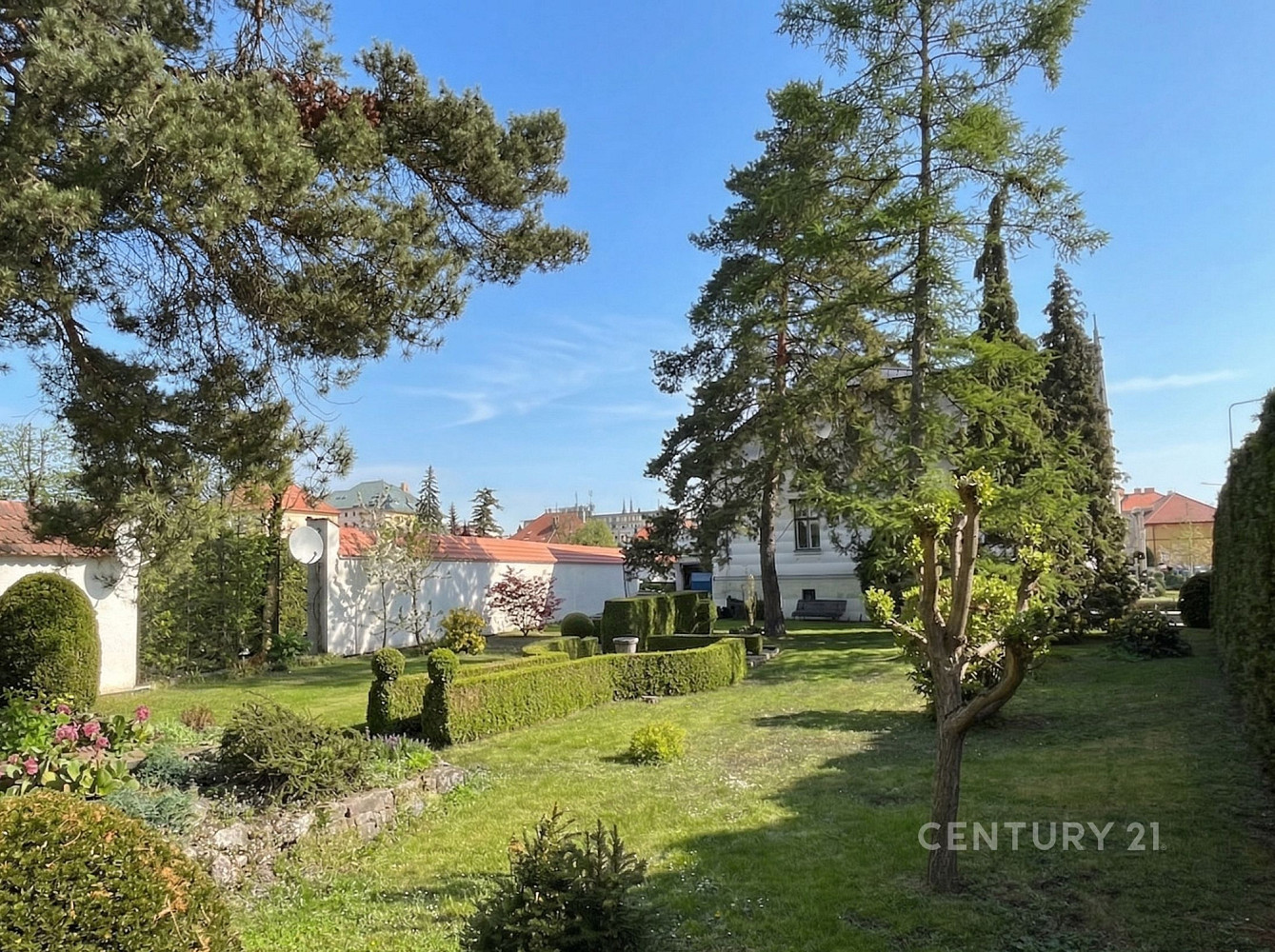 Prodej domu 297 m² s pozemkem 1 287 m² — photo 2