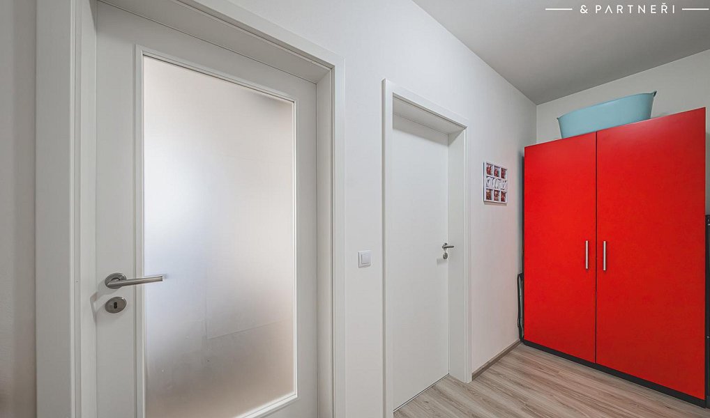 Pronájem bytu 2+kk 49 m², Hradec Králové – náhled fotky 16