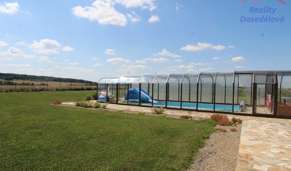 Prodej domu 610 m² s pozemkem 8 027 m², Rašovice – náhled fotky 7