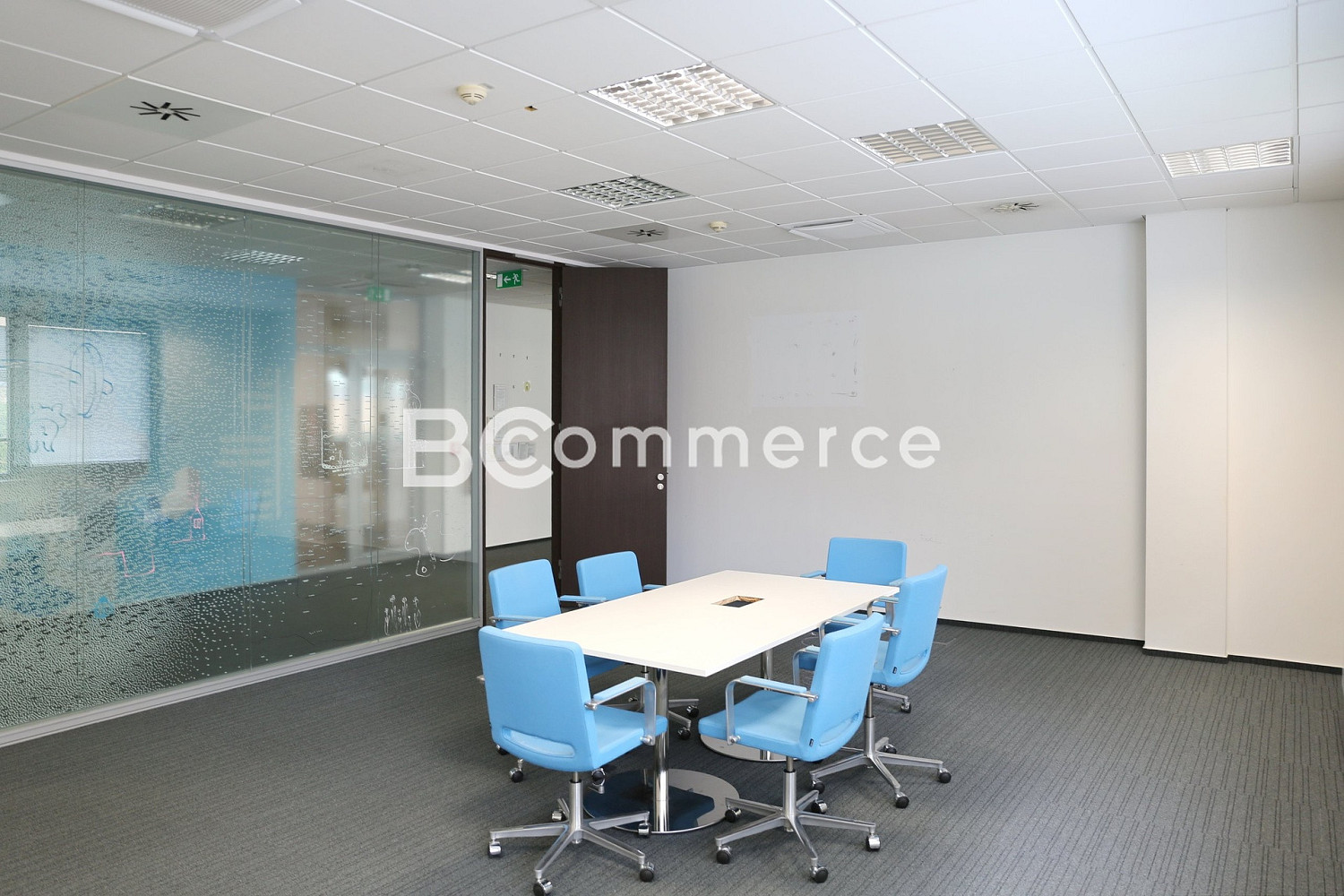 Pronájem kancelářských prostor v rámci moderního administrativního centra, 725m² – pohled 3