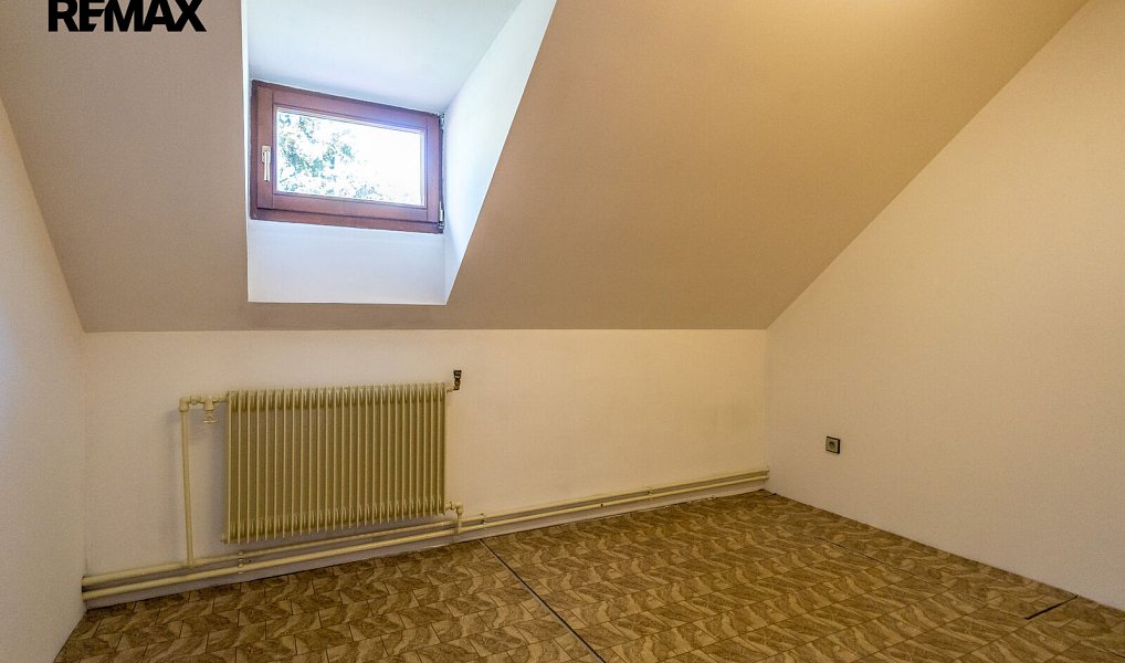 Prodej domu 151 m² s pozemkem 903 m², Lužná – náhled fotky 12
