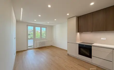 Prodej bytu 3+kk 52 m², Průmyslová, Uherské Hradiště