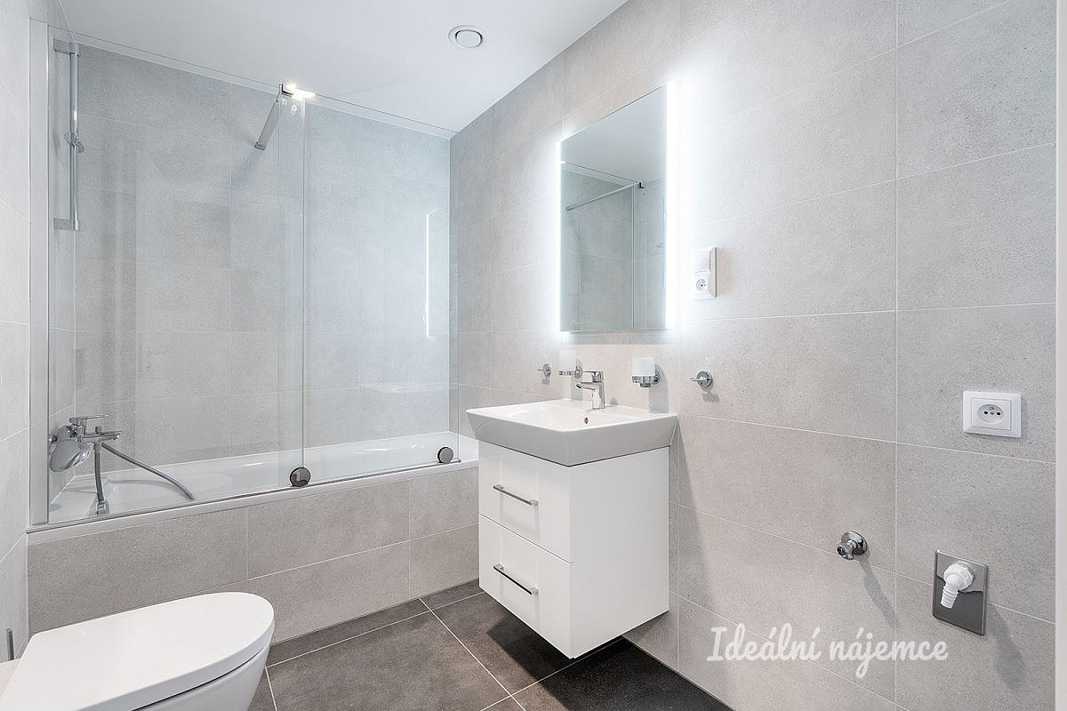 Pronájem bytu 2+kk 60 m² – fotografie 4