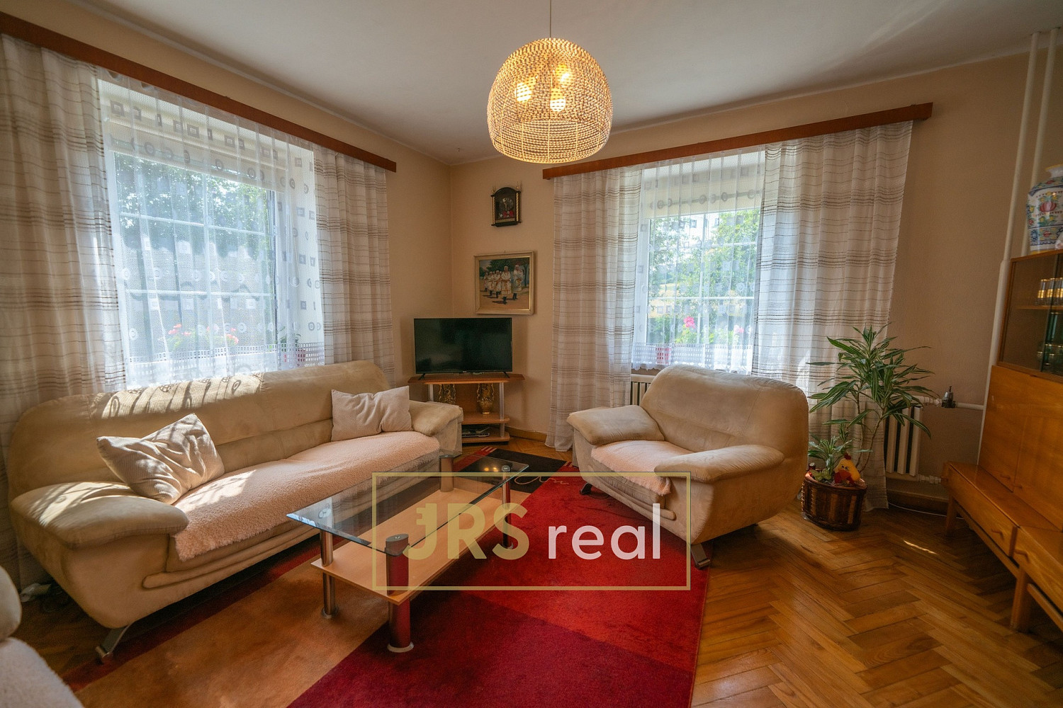 Prodej domu 185 m² s pozemkem 872 m² – fotografie 2