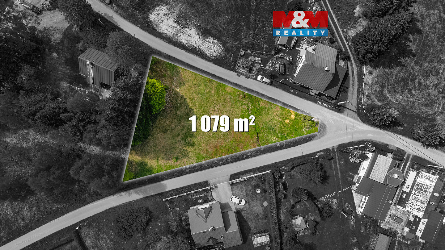 Prodej stavebního pozemku 1 079 m²