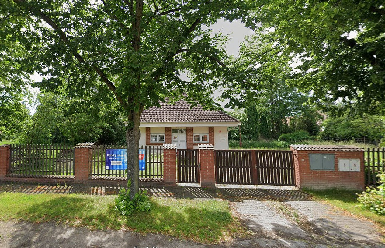 Prodej domu (jiného typu) 85 m² s pozemkem 915 m²