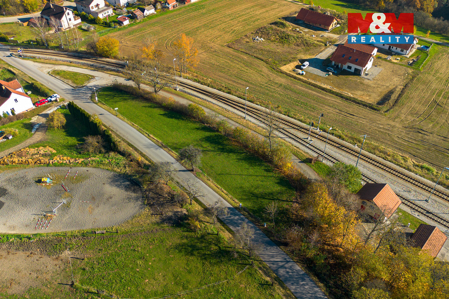 Prodej stavebního pozemku 1 642 m² — photo 3