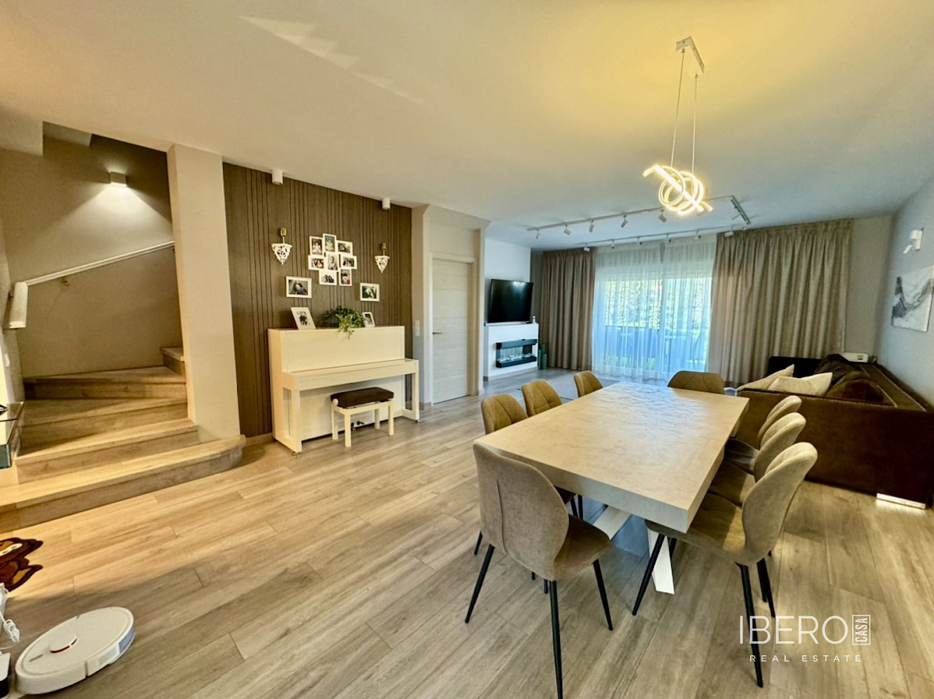 Prodej domu 226 m² s pozemkem 128 m²