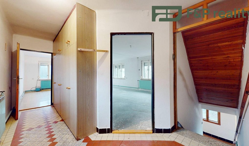 Prodej domu 197 m² s pozemkem 441 m², Strašice – náhled fotky 13
