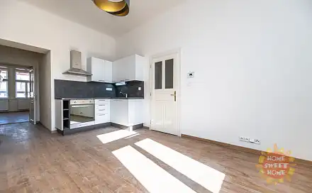 Pronájem bytu 2+kk 58 m², Lípová, Praha 2 - Nové Město
