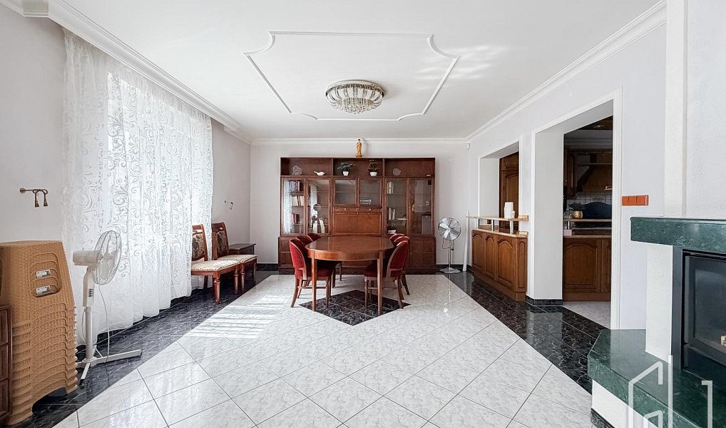 Pronájem domu 170 m² s pozemkem 210 m², Praha – náhled fotky 2