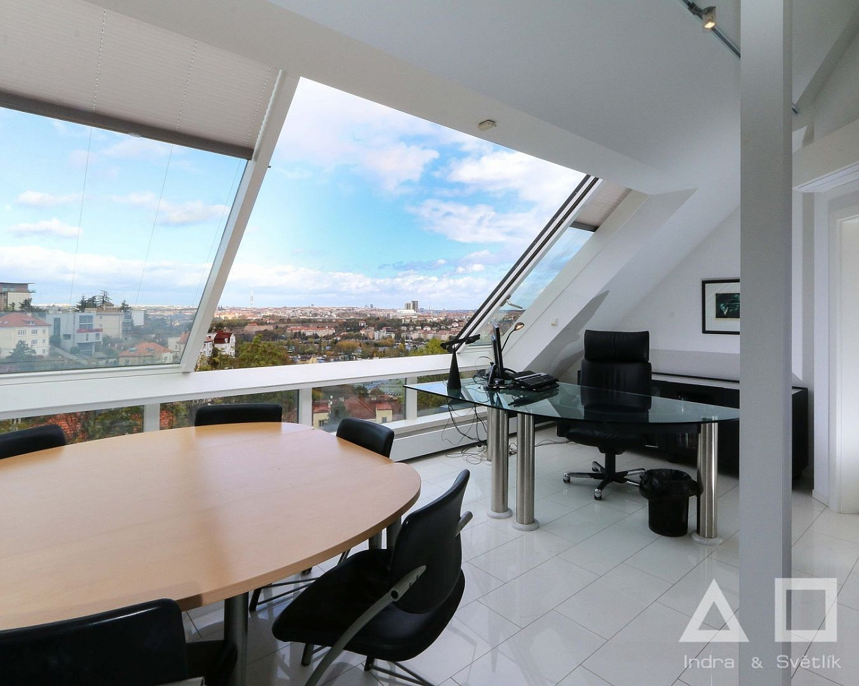 Pronájem kanceláře 114 m²