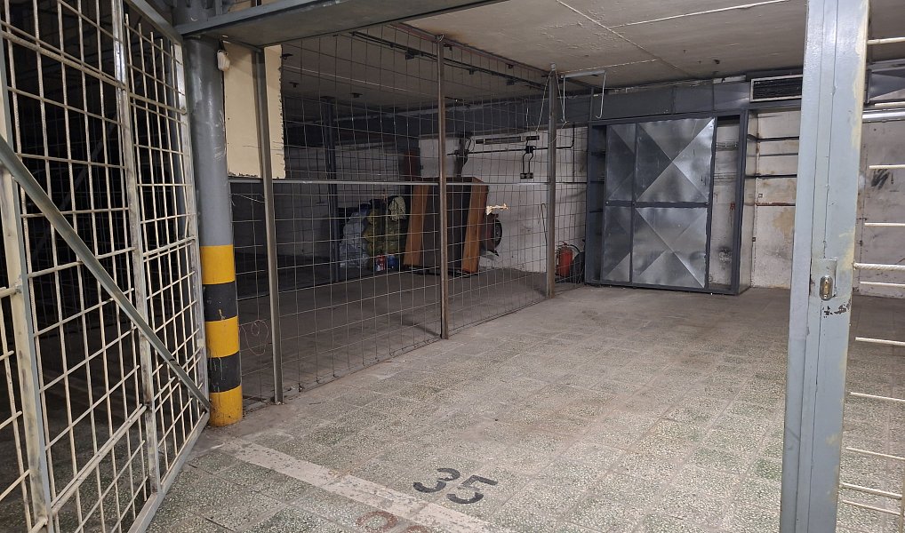 Pronájem garážového stání, 16m2 - ul. Ke Strašnické, Praha 10, Praha – náhled fotky 4