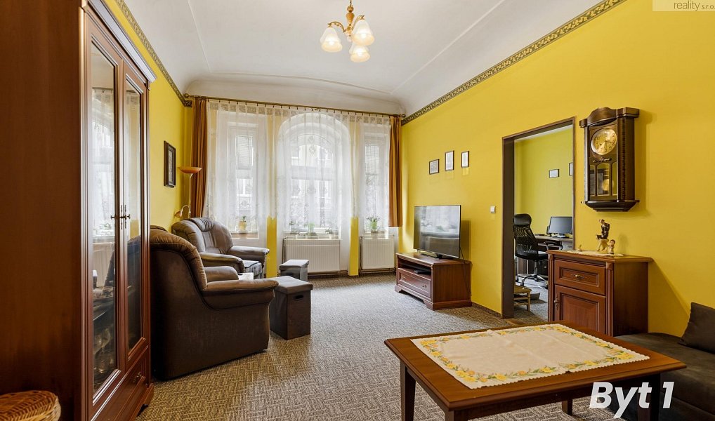Prodej domu 330 m² s pozemkem 359 m², Duchcov – náhled fotky 6