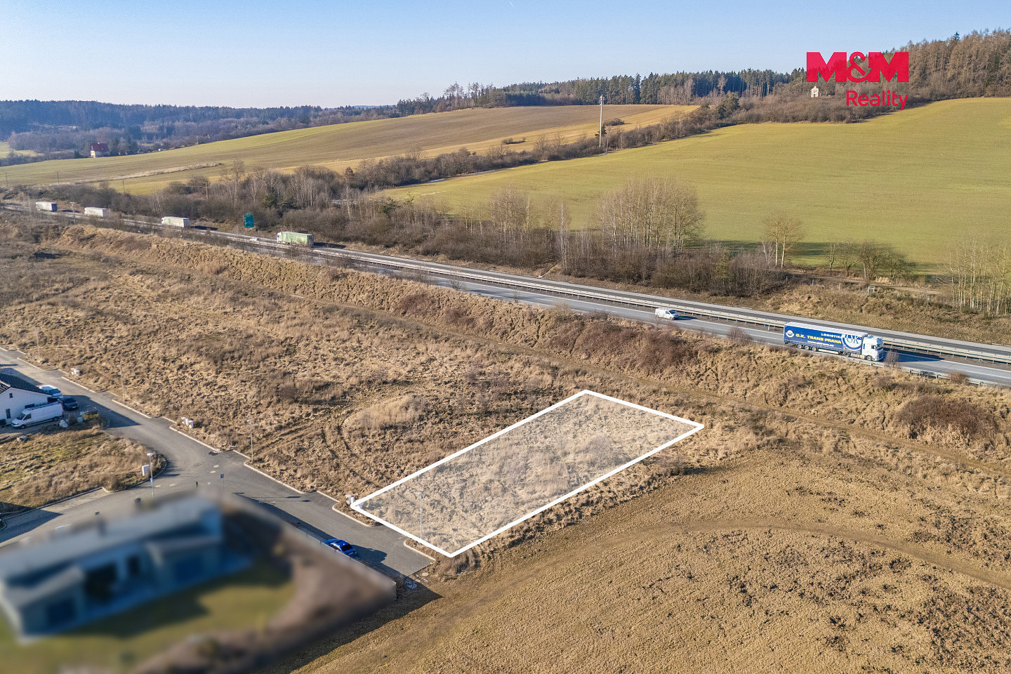 Prodej stavebního pozemku 822 m² – fotografie 4